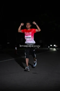 Runner Photo 1865699