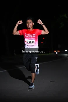 Runner Photo 1865703