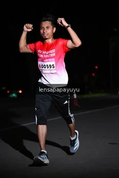 Runner Photo 1865705