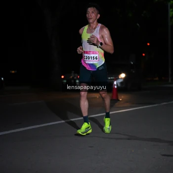 Runner Photo 1865706