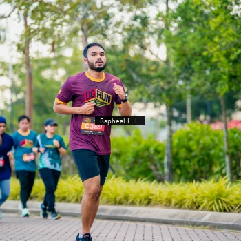 Runner Photo 1865709