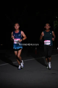 Runner Photo 1865716