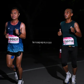Runner Photo 1865723