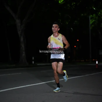 Runner Photo 1865726