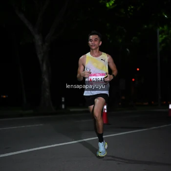 Runner Photo 1865727