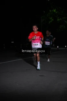 Runner Photo 1865732