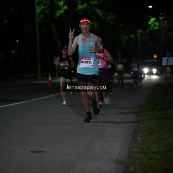 Runner Photo 1865750