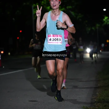 Runner Photo 1865756