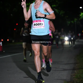Runner Photo 1865762