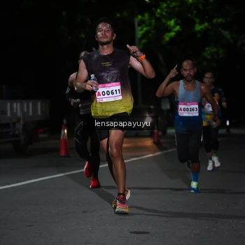 Runner Photo 1865775