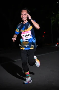 Runner Photo 1865788