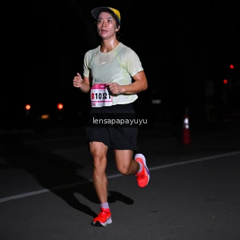 Runner Photo 1865800