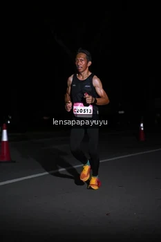 Runner Photo 1865805