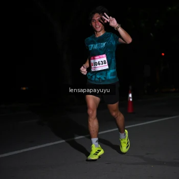 Runner Photo 1865809