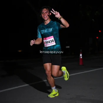 Runner Photo 1865811
