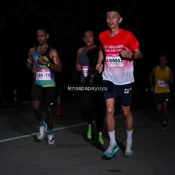 Runner Photo 1865817