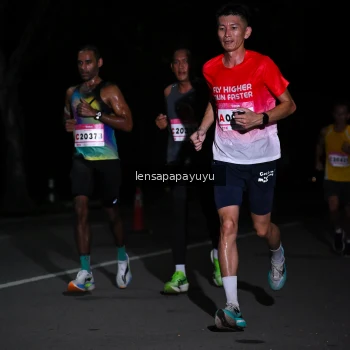 Runner Photo 1865818