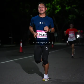 Runner Photo 1865825