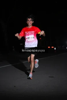 Runner Photo 1865840
