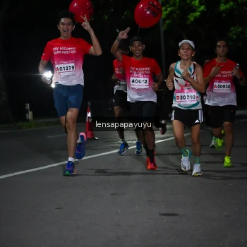 Runner Photo 1865847