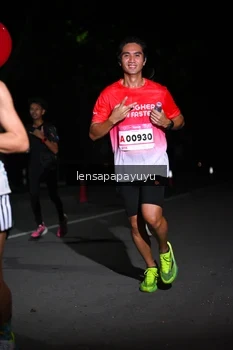 Runner Photo 1865855