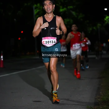 Runner Photo 1865866