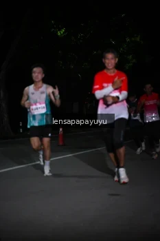 Runner Photo 1865900