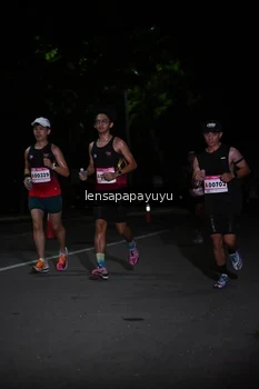 Runner Photo 1865941