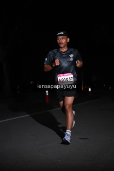Runner Photo 1865947