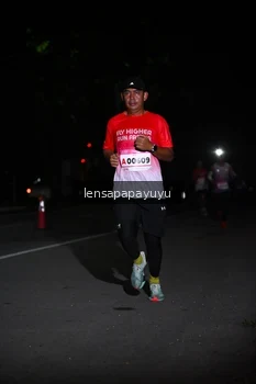 Runner Photo 1865950