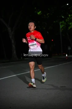 Runner Photo 1865966