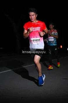 Runner Photo 1865990