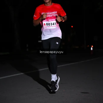 Runner Photo 1865995