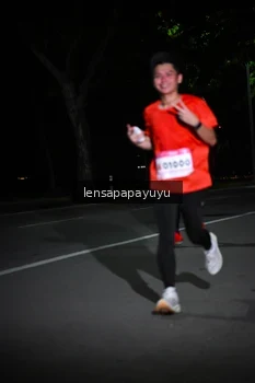 Runner Photo 1866018