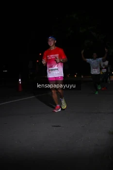 Runner Photo 1866071