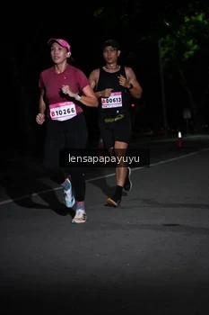 Runner Photo 1866072