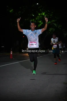 Runner Photo 1866075