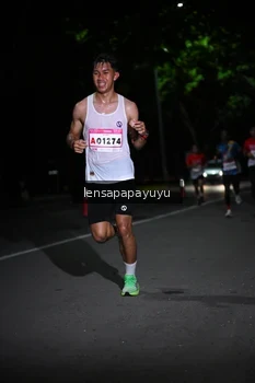 Runner Photo 1866100