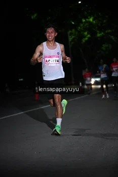 Runner Photo 1866101