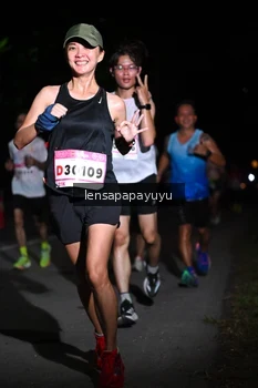 Runner Photo 1866221