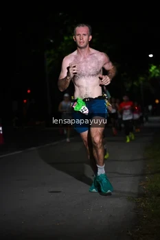 Runner Photo 1866235