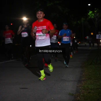 Runner Photo 1866237