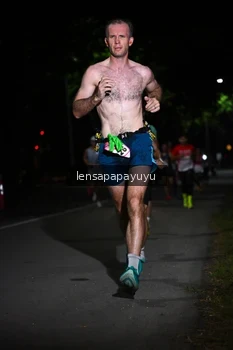 Runner Photo 1866238