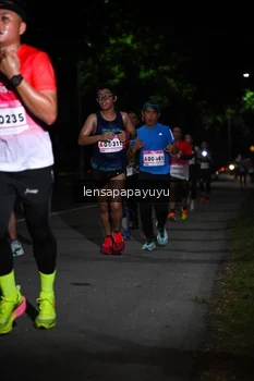 Runner Photo 1866242