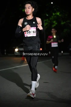 Runner Photo 1866273