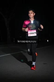 Runner Photo 1866278