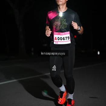 Runner Photo 1866279
