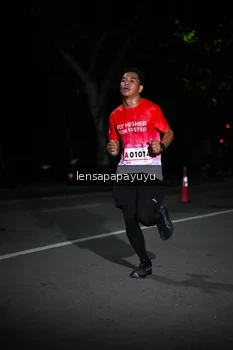 Runner Photo 1866346