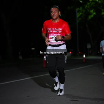 Runner Photo 1866384