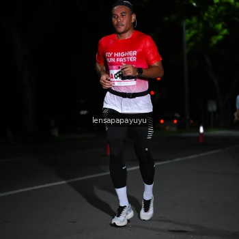Runner Photo 1866386